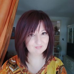 Profile Picture of Dina Arcese (@dindinella) on Pinterest