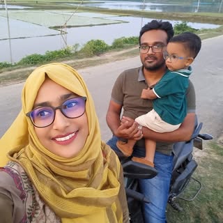 Profile Picture of Efat Farzana Falguni (@peacock_iris) on Instagram