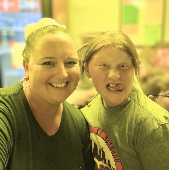 Profile Picture of Rachel Hennessy-benitez (@rachelhennes817) on Poshmark