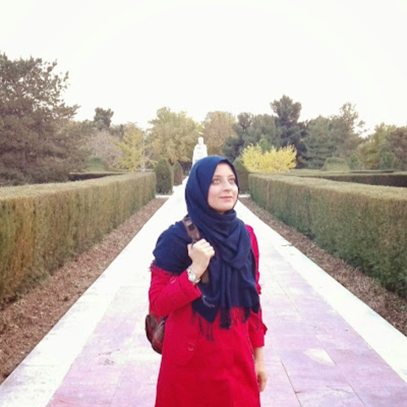Profile Picture of Farinaz Ketabat (@farinazketabat) on Poshmark