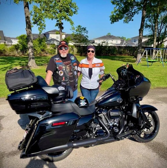 Profile Picture of Mark Ahart (@tmahart07) on Poshmark