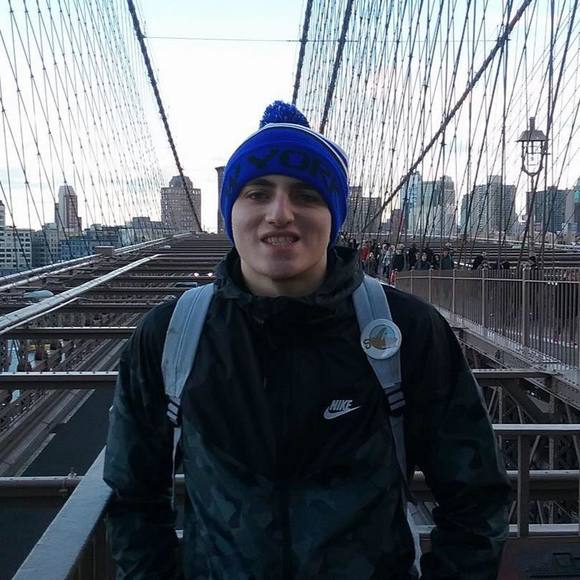 Profile Picture of Erik Gordon (@erikgordon) on Poshmark