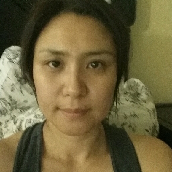 Profile Picture of Hyeyeong Ham (@hyeyeongham) on Poshmark