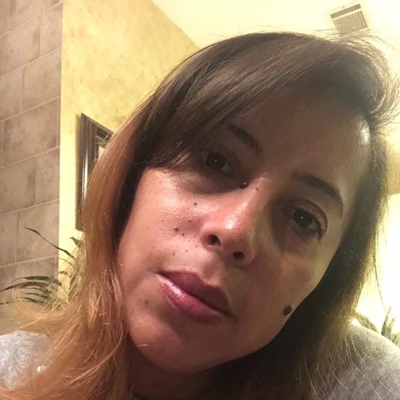 Profile Picture of Edith Pineda (@edithpineda79) on Poshmark