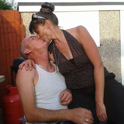Profile Picture of Lisa Molyneux (@MolyneuxLisa) on Twitter