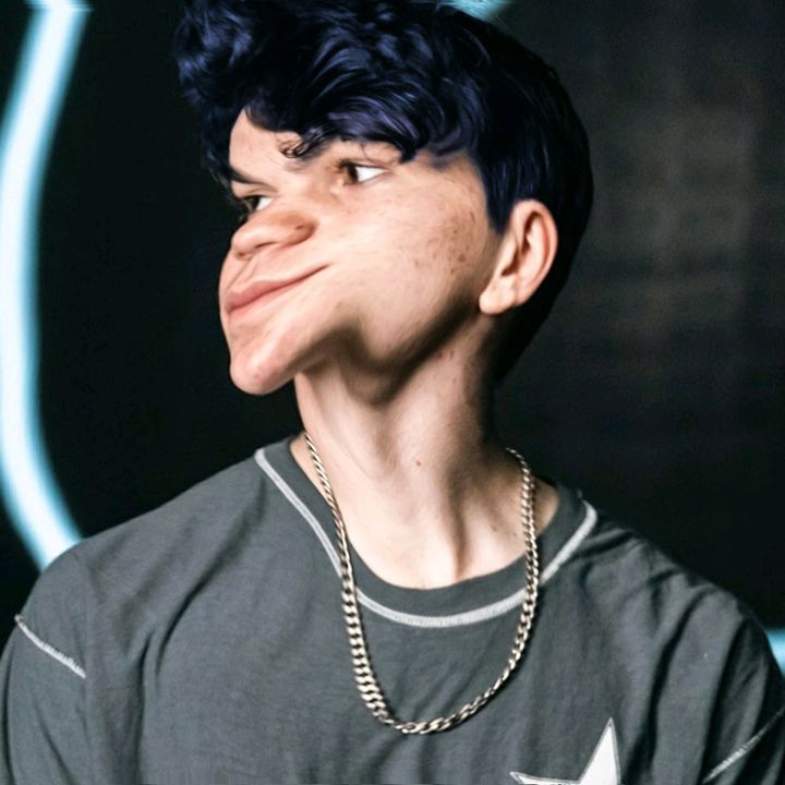 Profile Picture of jentzen... (@jentzenramjrez) on Tiktok