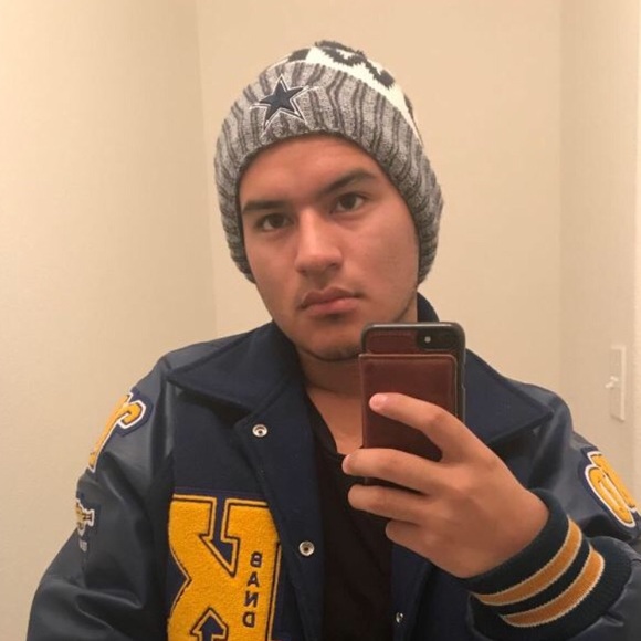 Profile Picture of Joseph Salas (@joww10050) on Poshmark