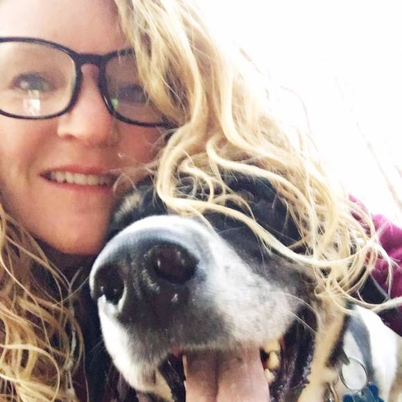 Profile Picture of Danielle Brumbley (@dcbrumbley) on Poshmark