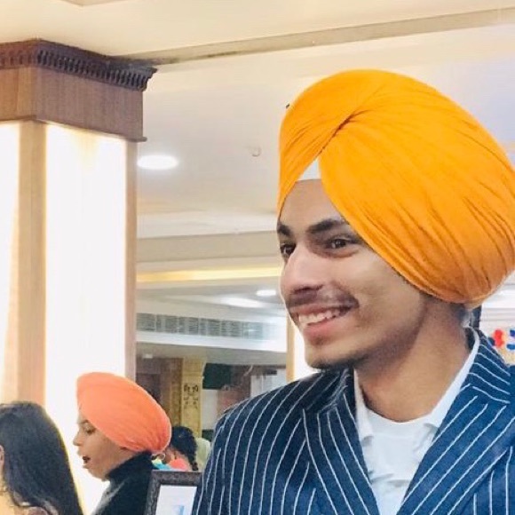 Profile Picture of Sandeep Panesar (@panesarsavi) on Poshmark