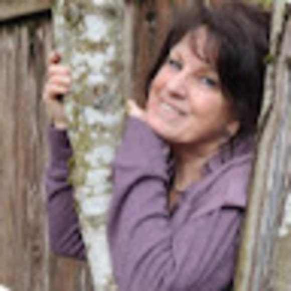 Profile Picture of Linda Steffanson (@lsteffanson52) on Poshmark