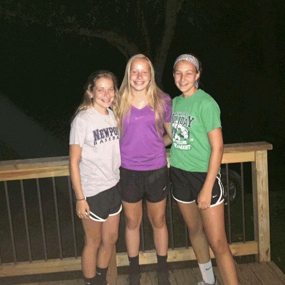 Profile Picture of Carter Buffington (@buffingtonc) on Poshmark