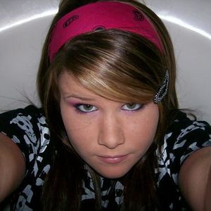 Profile Picture of Amanda Winkelman (@hoodwinkisinlove) on Myspace