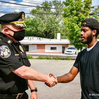 Profile Picture of Kelli Lundgren (@Klundgren15) on Facebook