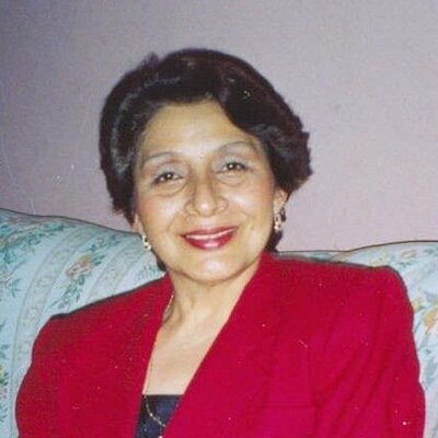 Profile Picture of Paula Hoyos Cánepa (@paulahoyosc) on Twitter