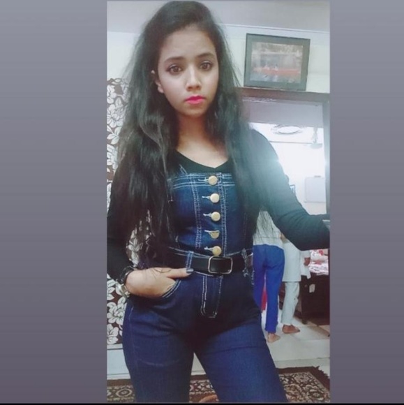 Profile Picture of Nasreen Shaikh (@pinki576) on Poshmark