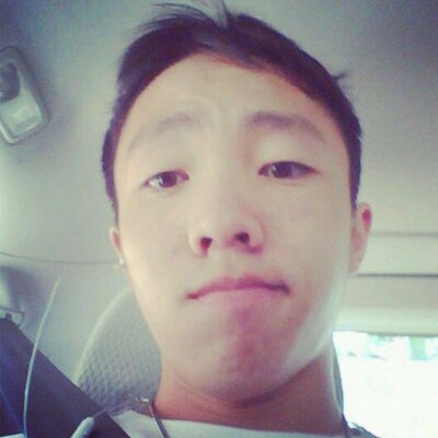 Profile Picture of Luke Moua (@ItsSkyie) on Twitter