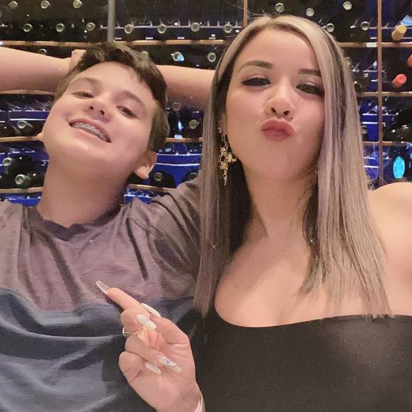 Profile Picture of Tania Silva (@teamorigoberto) on Poshmark