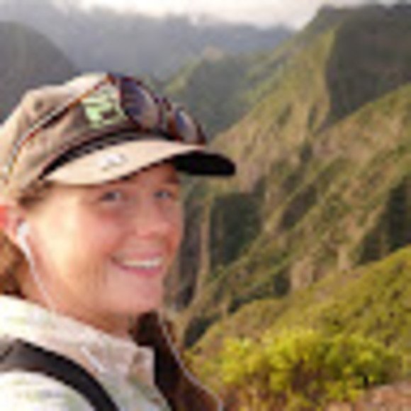 Profile Picture of Savannah Tuttle (@savannahtutt965) on Poshmark