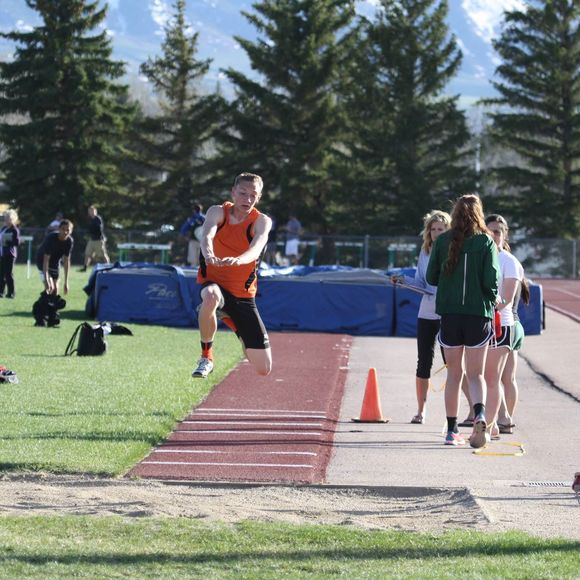 Profile Picture of Tyler Mayhue (@mayhue13) on Poshmark