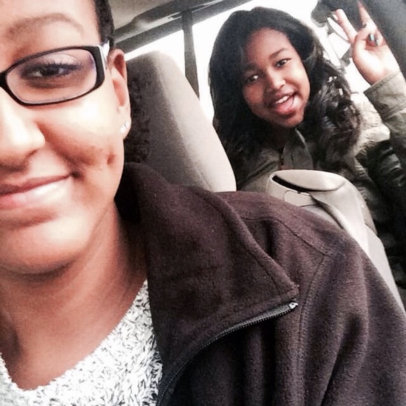 Profile Picture of Noor Eltom (@nooreltom_) on Poshmark