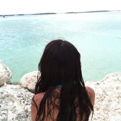 Profile Picture of PaNhia Vang (@v_panhia) on Twitter