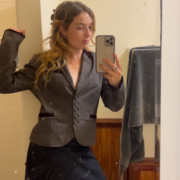 Profile Picture of Gwennyth Morier (@moriergwen) on Poshmark