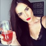 Profile Picture of beverlymonroe_1983 (@beverlymonroe_1983) on Instagram
