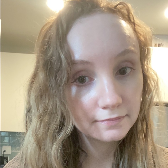 Profile Picture of Maddison Hawkins (@maddisonhawk442) on Poshmark