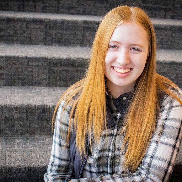 Profile Picture of Sydney Folken (@sfolken0224) on Poshmark