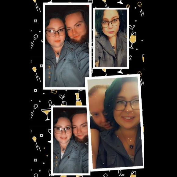 Alex Kuhlmann - Poshmark Profile Picture of Alex Kuhlmann (@alexmarie_14) on Poshmark