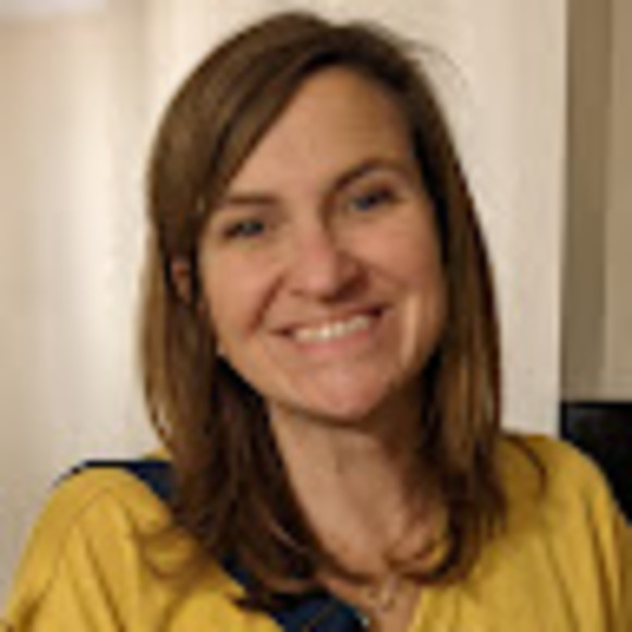 Profile Picture of Sarah Hickenbottom (@sarahhickenbott) on Poshmark