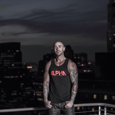 Profile Picture of Jonathan Coyle (@jonathancoyle10) on Twitter