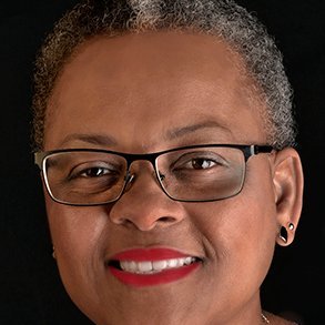 Profile Picture of Sonja Foster (@sonesone) on Twitter