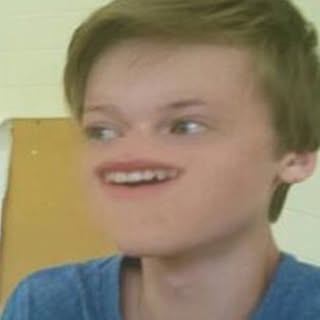 Profile Picture of James Holden (@_jamesholden) on Instagram