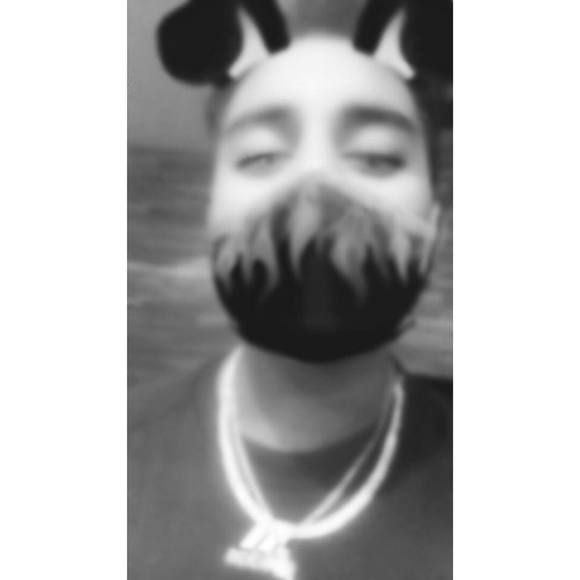 Noah Ragoopath - Poshmark Profile Picture of Noah Ragoopath (@susano312) on Poshmark