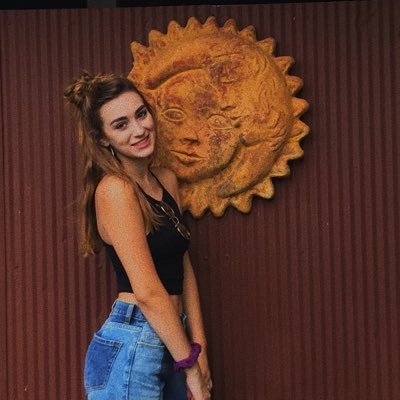 Profile Picture of Autumn Edwards (@aevolleyball24) on Twitter