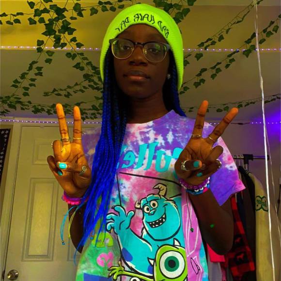 Profile Picture of Harmony Williams (@harmonywilli126) on Poshmark