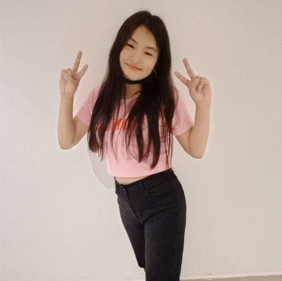 Profile Picture of Diya Mangar (@mangardiya65) on Poshmark