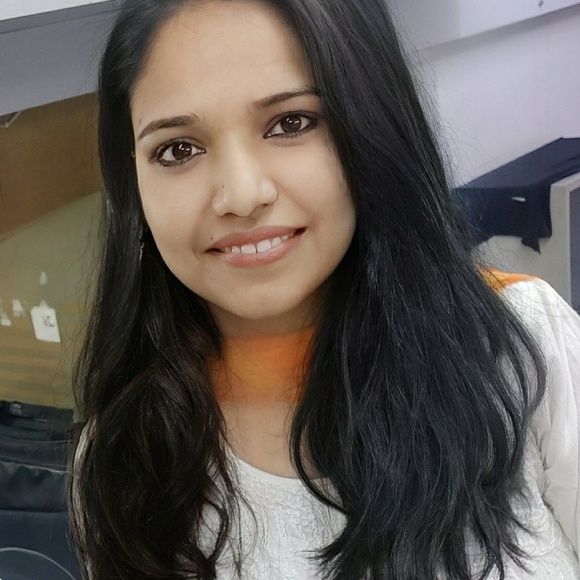 Profile Picture of Ambuja Singh (@ambuja) on Poshmark