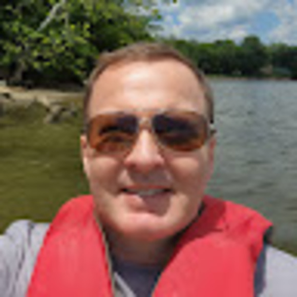 Profile Picture of Aaron Wheeler (@cwowheeler) on Poshmark