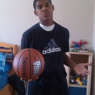 Profile Picture of Darius Ware (@DSMOOVE2306) on Twitter