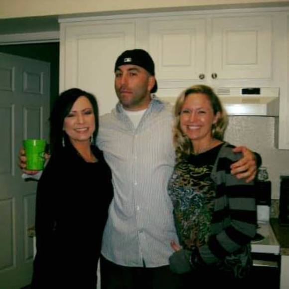 Profile Picture of Britany Whidden (@bratdazzle) on Poshmark