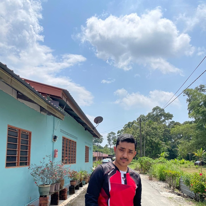 Profile Picture of Amy_zul98 (@amy_zul98) on Tiktok