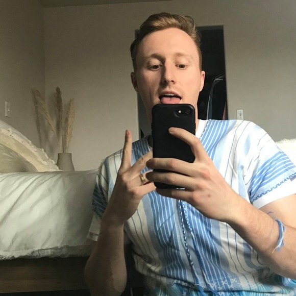 Profile Picture of Sam Blackburn (@samyb15) on Poshmark