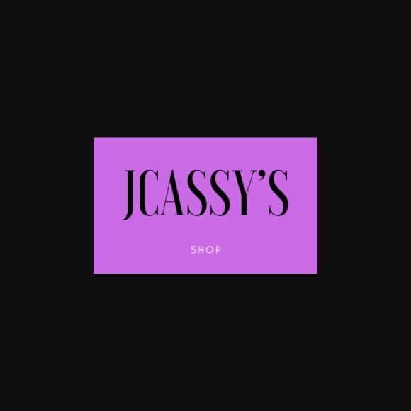 Profile Picture of Jessica Casanova (@jesscas14) on Poshmark