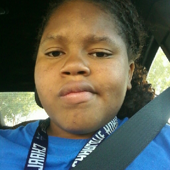 Profile Picture of Rozalyn Taylor (@ciara_slay) on Poshmark