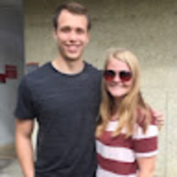 Profile Picture of Linda Feussner (@linda_feussner) on Poshmark