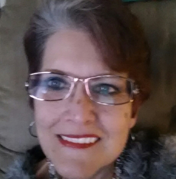 Profile Picture of Faith Srader (@fsrader) on Poshmark