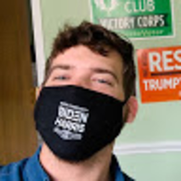 Profile Picture of Blake Fleming (@blakefleming224) on Poshmark