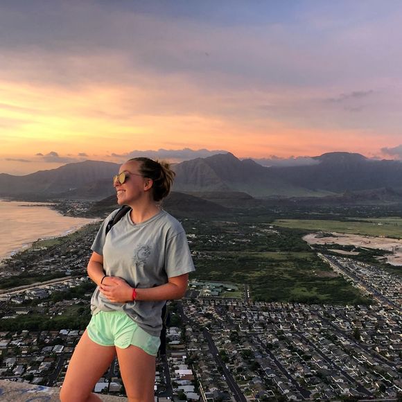 Profile Picture of Holley Maassen (@hamaassen) on Poshmark